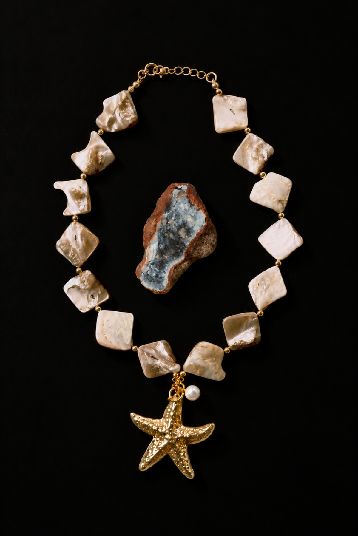 levi necklace