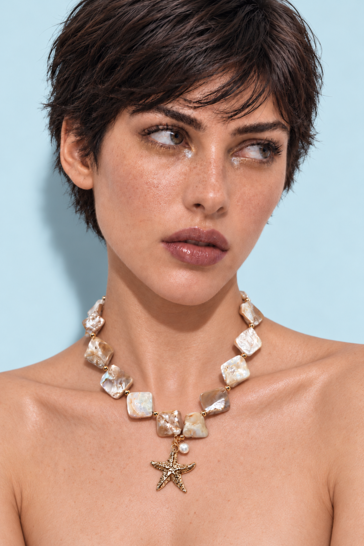 levi necklace