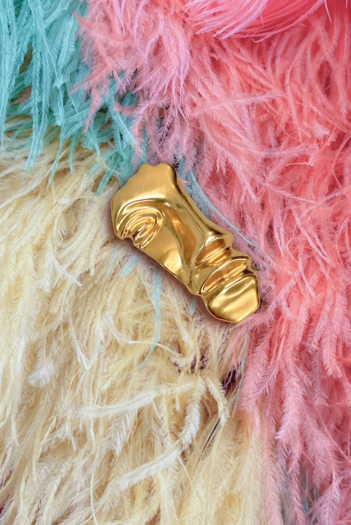 abyssa brooch