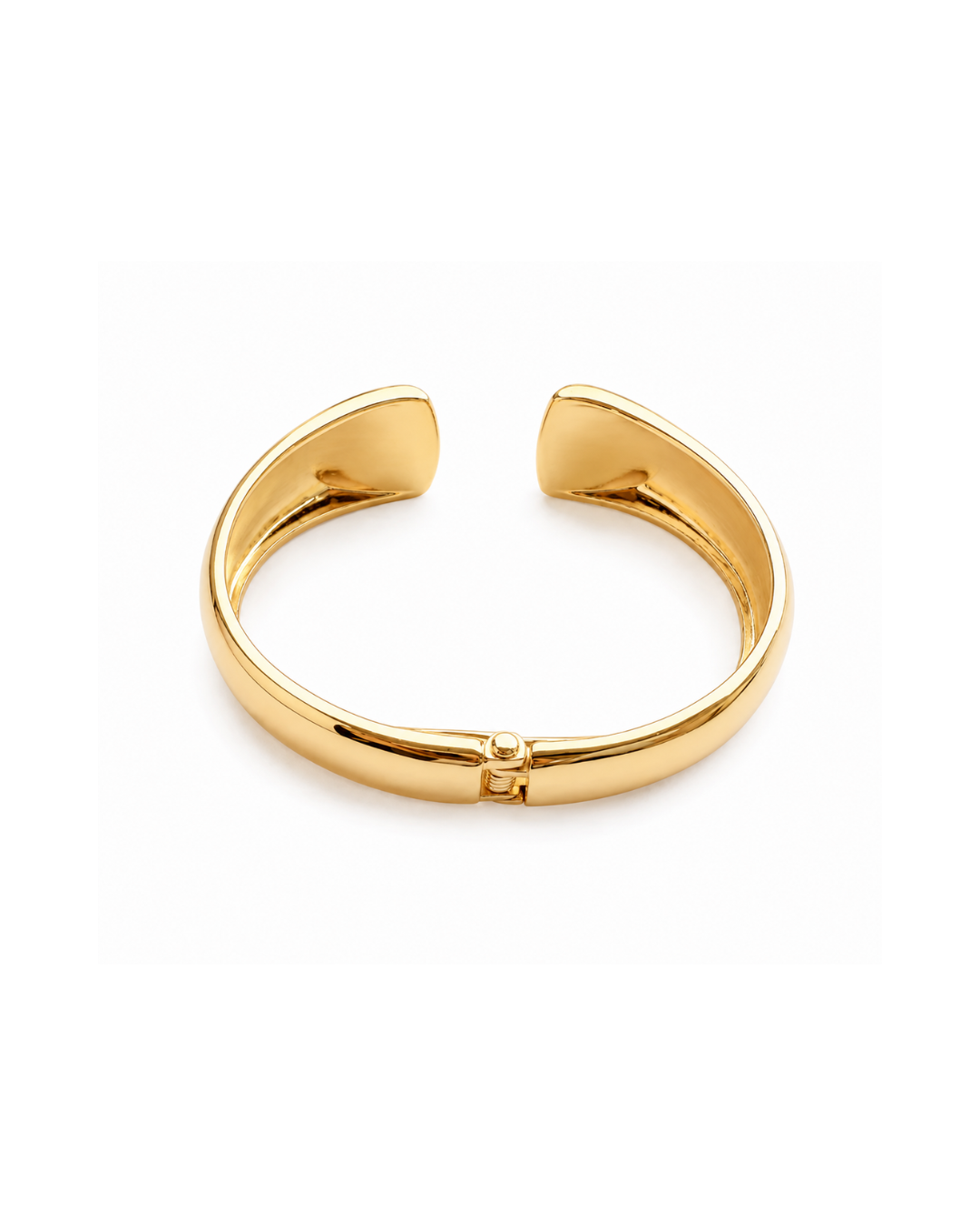 Waterproof gold bracelet styled for everyday wear